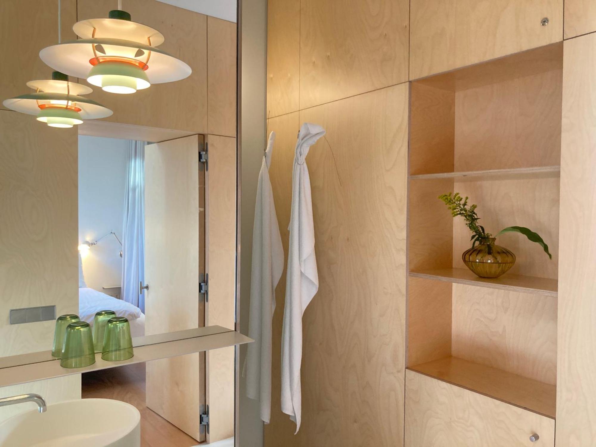 Le Garage Downtown Serviced Apartment Haag Eksteriør billede